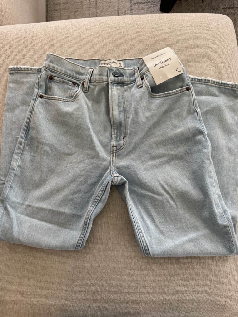 NWT Abercrombie High Rise - The Skinny